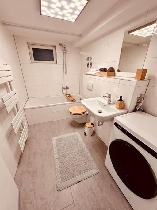 Gemuetliche Wohnung In Леверкузен Экстерьер фото